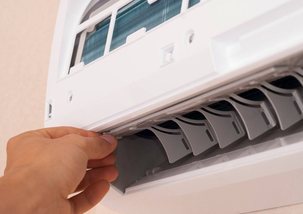 Air Conditioner Filters: The Importance of Regular Cleaning
